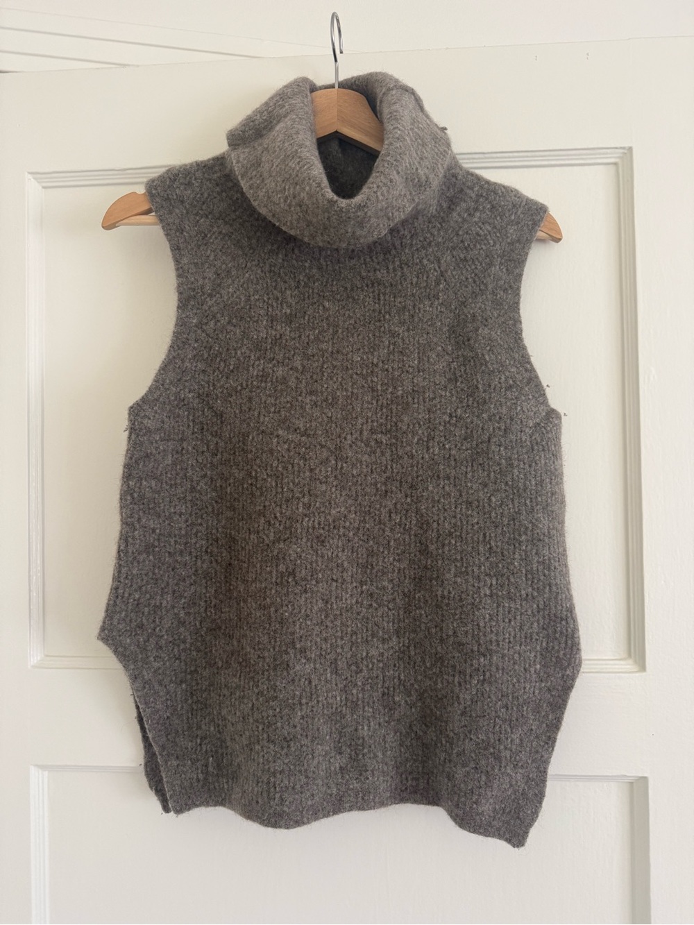 Aritzia Sleeveless Turtleneck Sweater Vest - Heather Gray